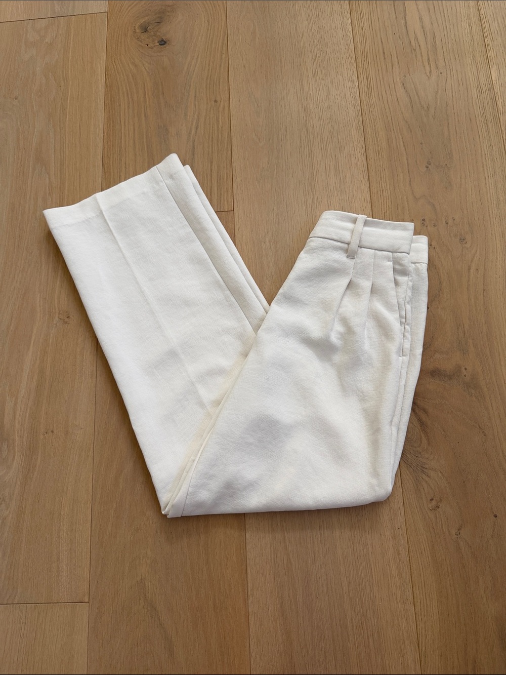 Aritzia Effortless Pants